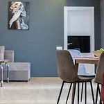 Amsterdam Apartment