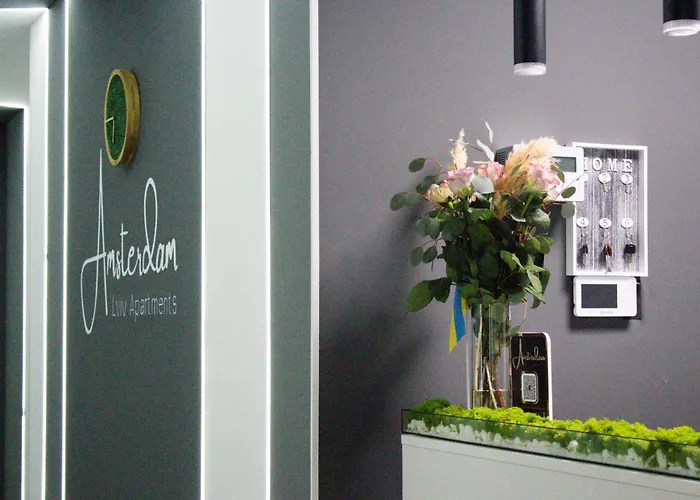 Amsterdam * לבוב